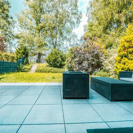 Appartement Modern 2 Bed With Garden -