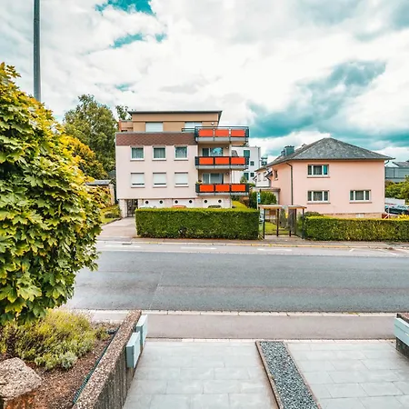 شقة Modern 2 Bed With Garden -