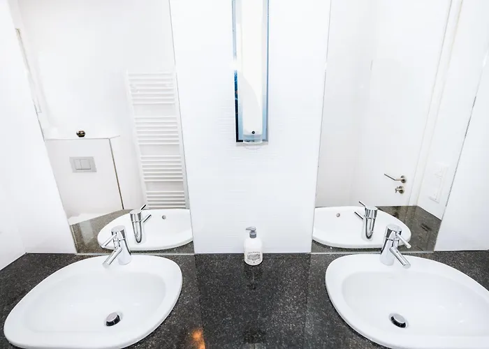 Apartment Modern 2 Bed With Garden - Bridel